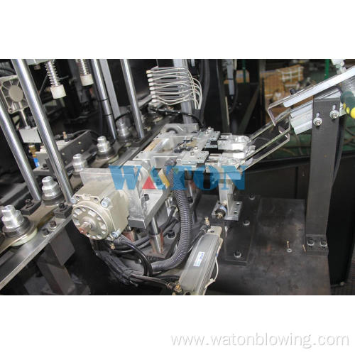 Easy to Operate 2-Cavity PET Blow Molding Machine